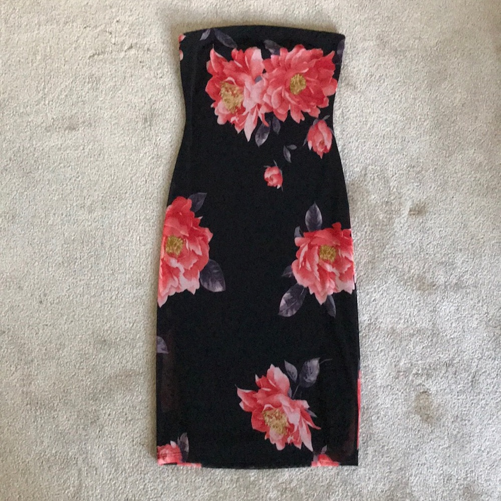 Black floral strapless bodycon dress